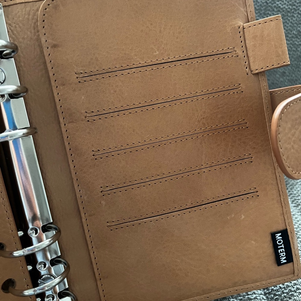 Moterm Leather 6 Rings Planner (Apricot) - Picture 5 of 6